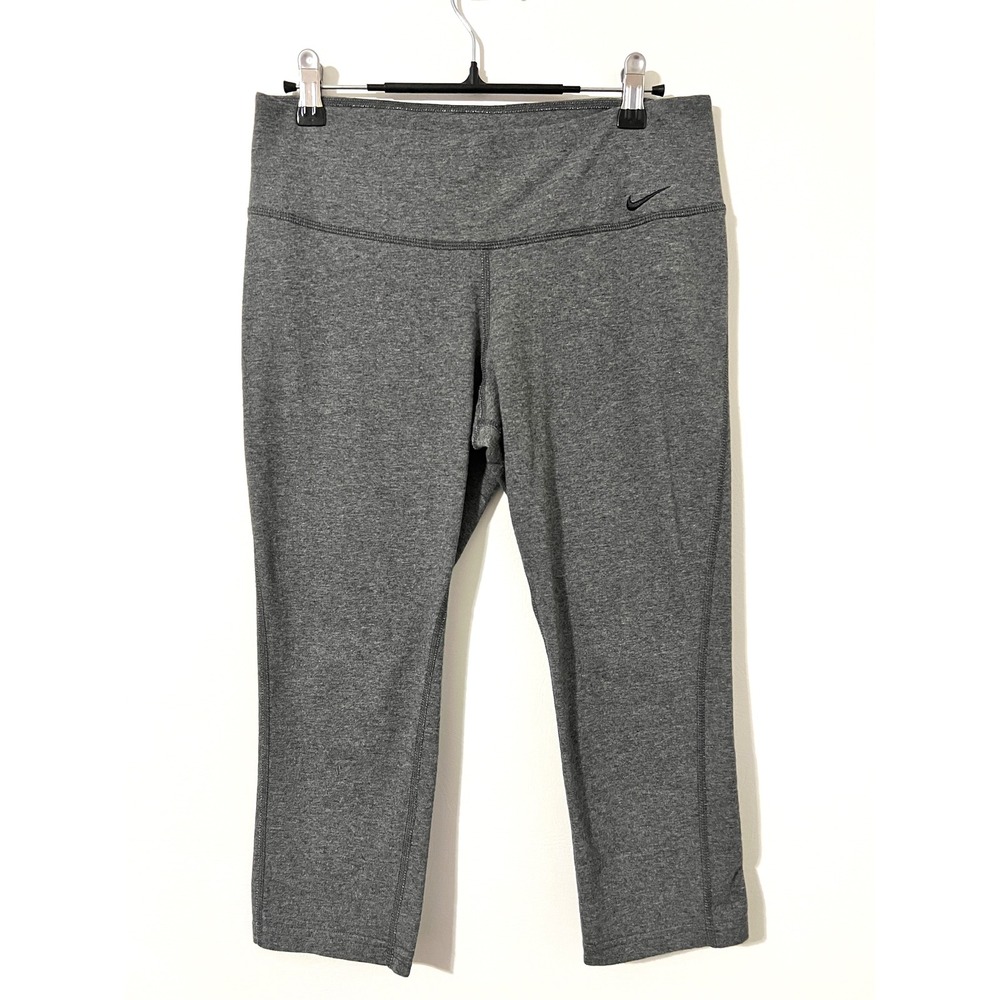 NIKE Gray Capri Leggings Excellent Dri-Fit Athletic Yoga Gym Medium